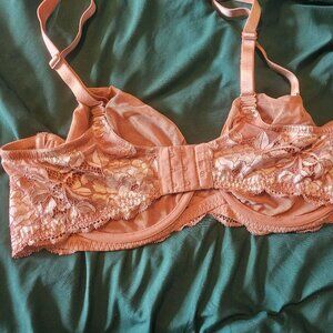 Honey Beige Lacy Bra 40D
